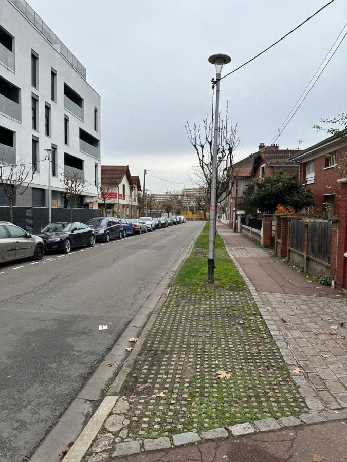 Agreable 3 Pieces Avec Parking Proche Gare Et Paris By Immo Kit Bnb La Courneuve Buitenkant foto