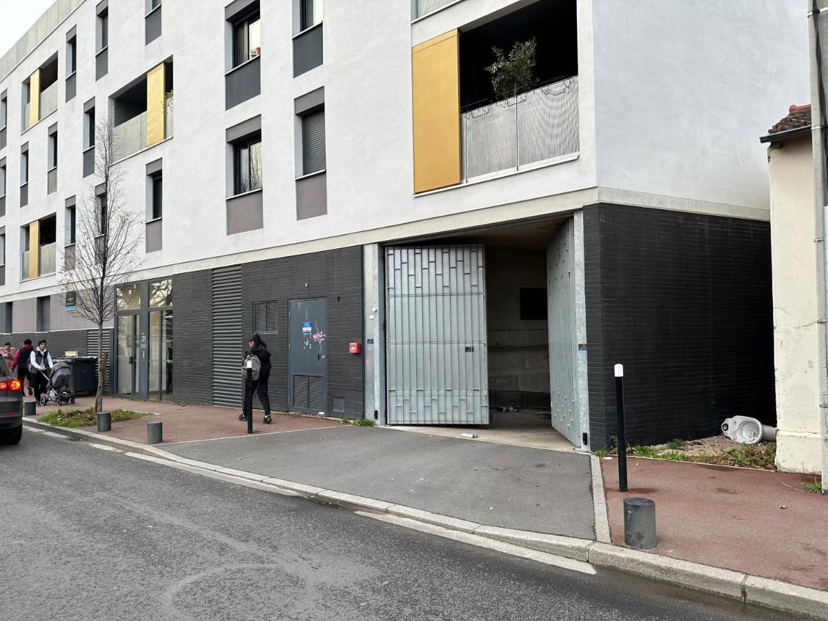 Agreable 3 Pieces Avec Parking Proche Gare Et Paris By Immo Kit Bnb La Courneuve Buitenkant foto