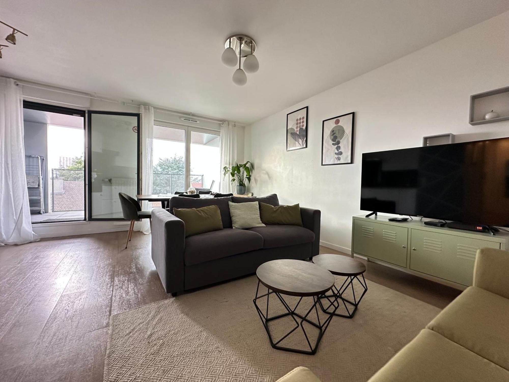 Agreable 3 Pieces Avec Parking Proche Gare Et Paris By Immo Kit Bnb La Courneuve Buitenkant foto